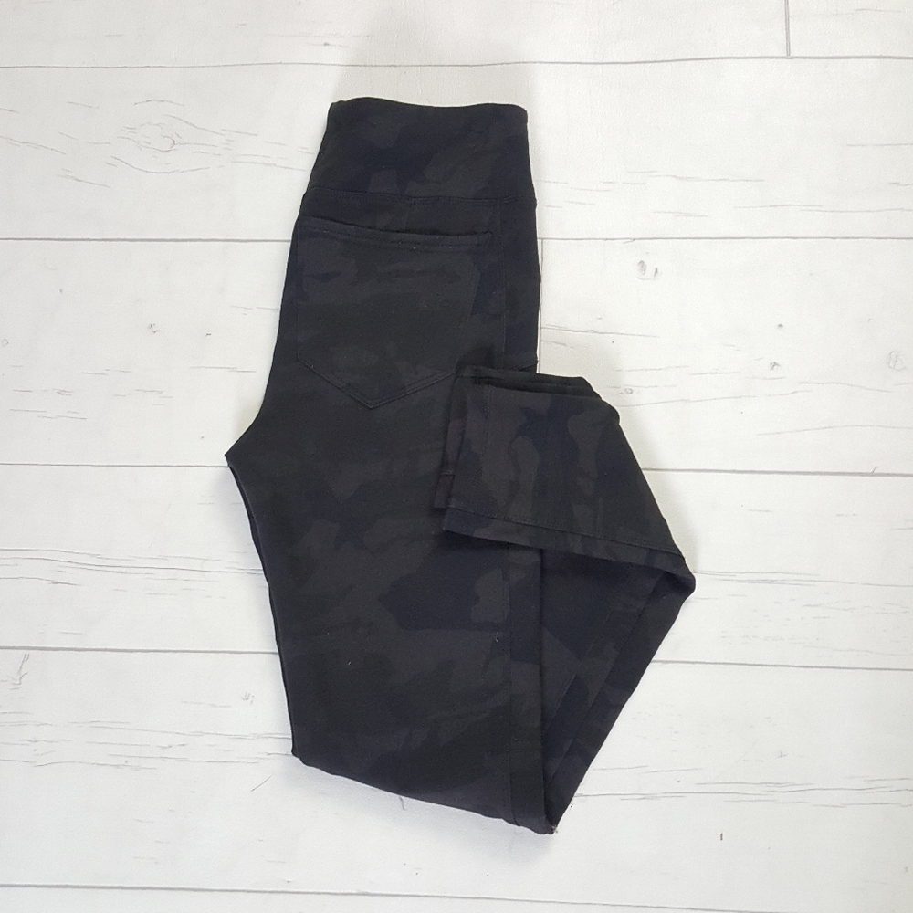 Camo Ponte Legging | Like New